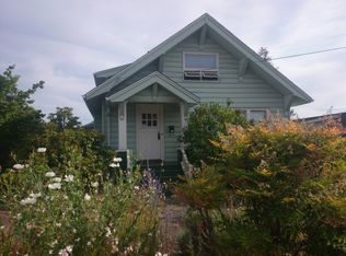 201 NW 40th St, Seattle, WA 98107