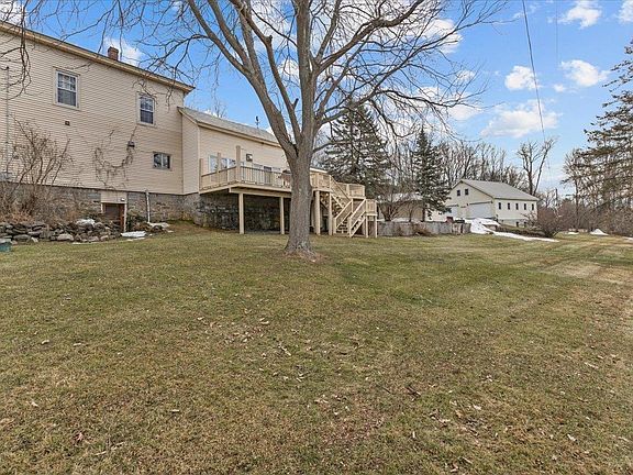 4th image of 1976 Mountain Road