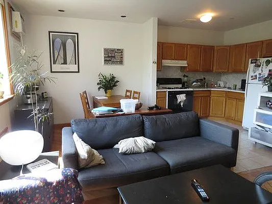 Rented by Capri Jet Realty Corp | media 44
