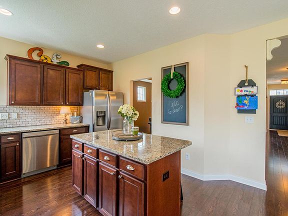 3rd image of 10355 Pagoda Way