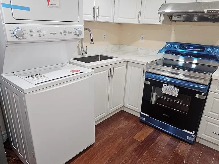 1296 Margate Dr — Photo 5