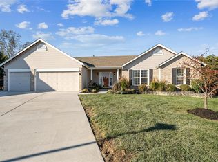522 Pinehurst Woods Ct, O'Fallon, MO 63366