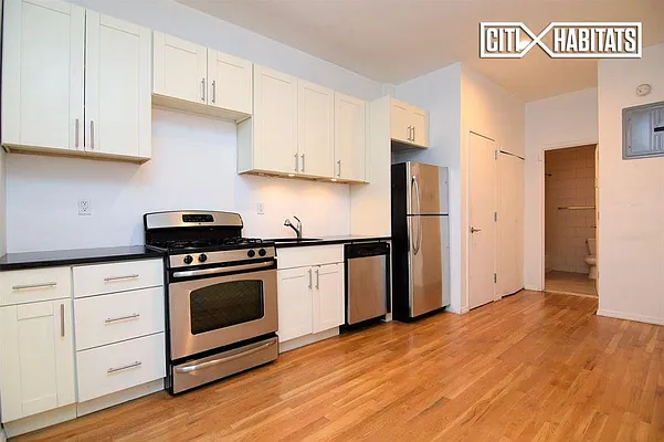 Rented by Citi Habitats | media 17