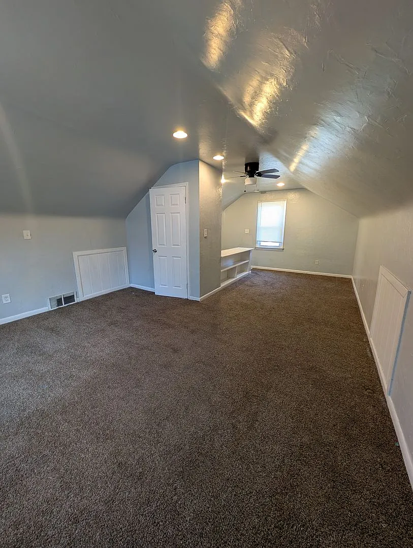 3 bedroom 1 bath Detroit westside near warren/Telegraph — Photo 2