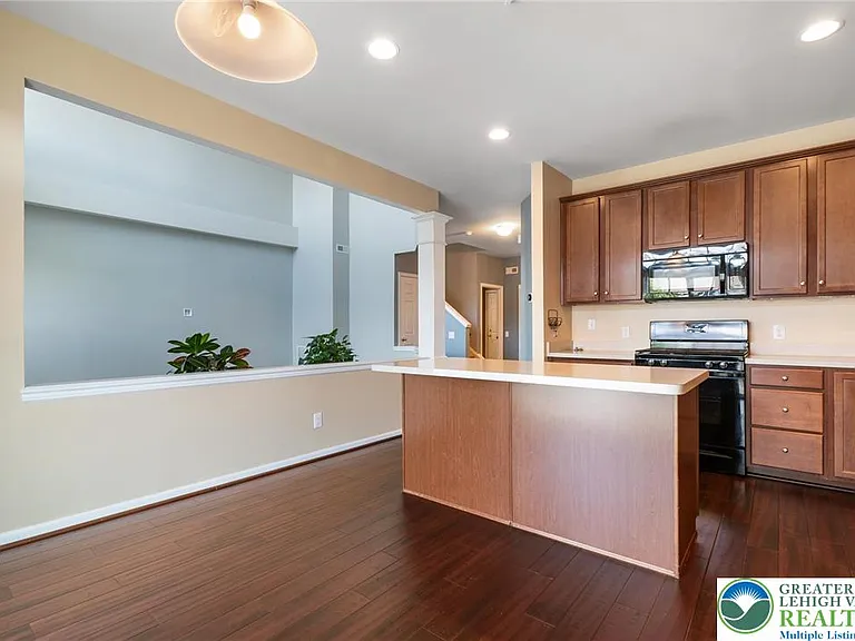8455 Starling Rd — Photo 10