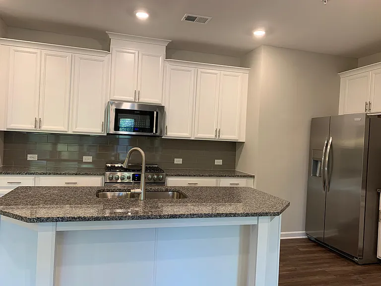 1337 Elderwood Way — Photo 7