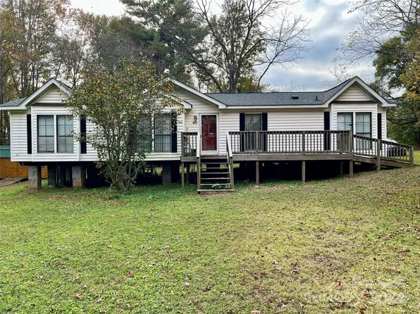 811 Pine St, Bessemer City, NC 28016