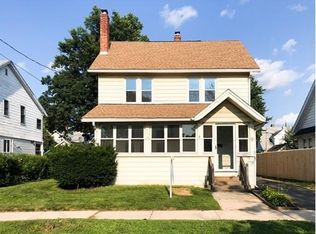 25 Meredith St, Springfield, MA 01108