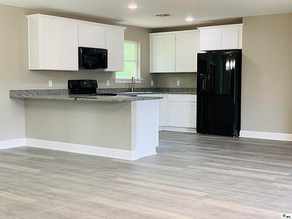 3rd image of 614 Nichols Pl