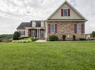 1022 S Garrison Ct, Goode, VA 24556
