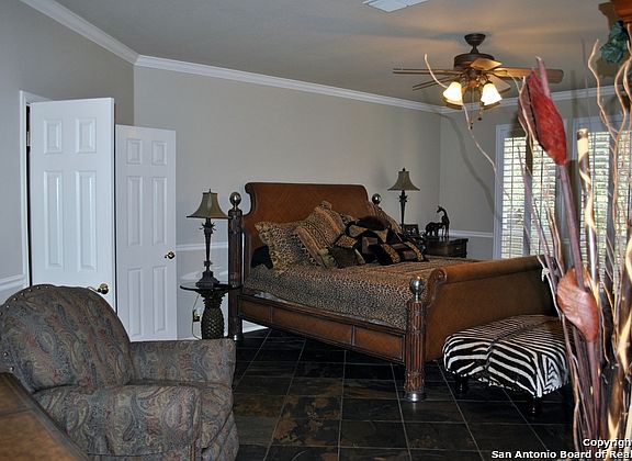 5th image of 8 Spring Lake Dr