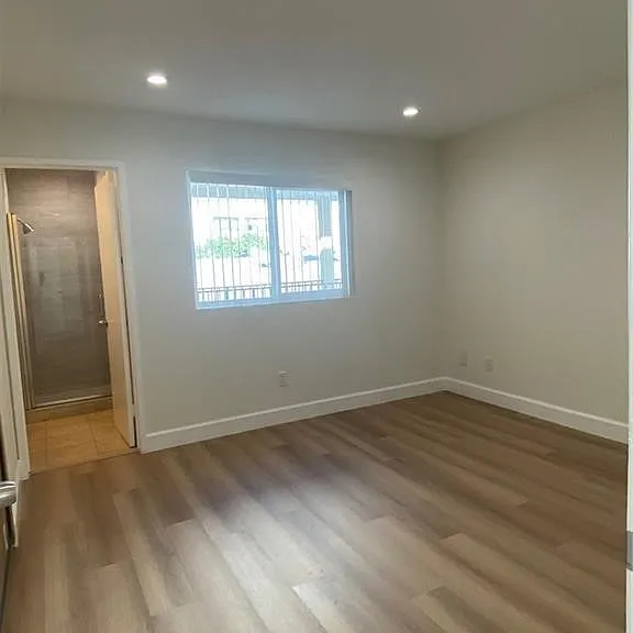 124 S Belmont St #7 — Photo 17