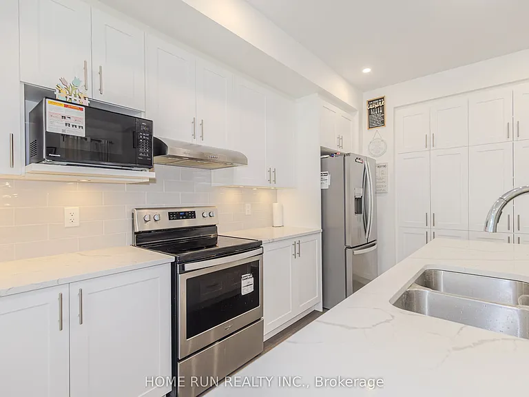 206 Bristol Cres — Photo 11