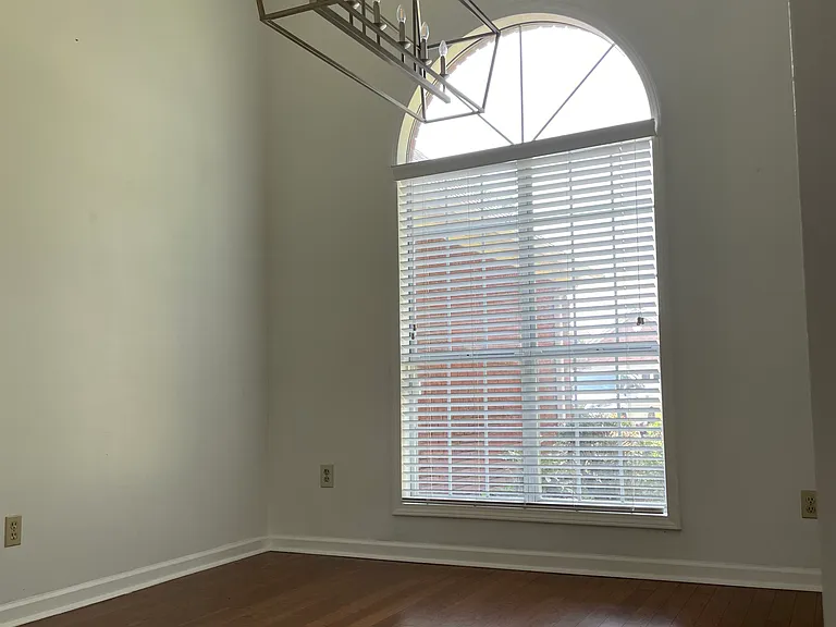 214 Fairway Blvd — Photo 11