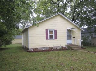 1207 10th St, Columbus, NE 68601