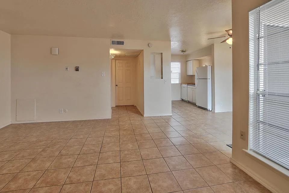 4601 Carlisle Boulevard Northeast Unit H3 - H3 — Photo 4