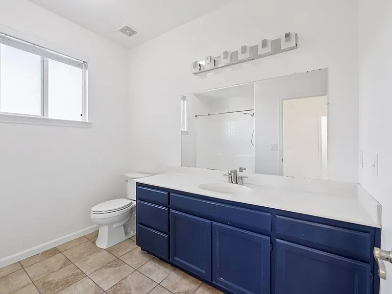 1888 Leaning Oak Dr — Photo 10