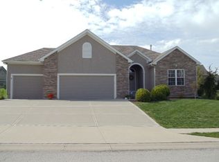 9922 N Maywood Ave, Kansas City, MO 64157