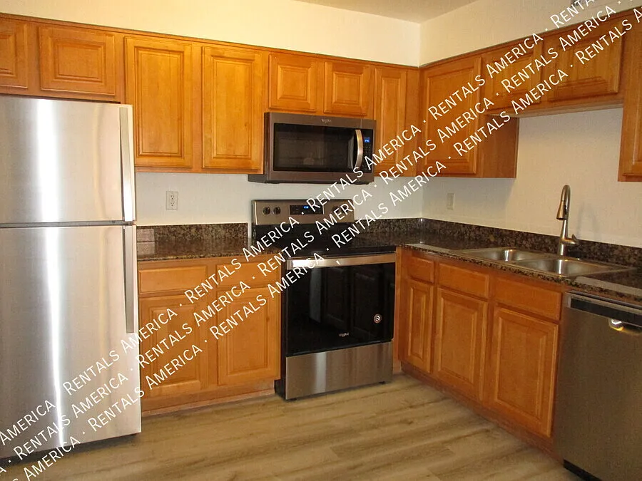 1 bedroom with washer and dryer! — Photo 4
