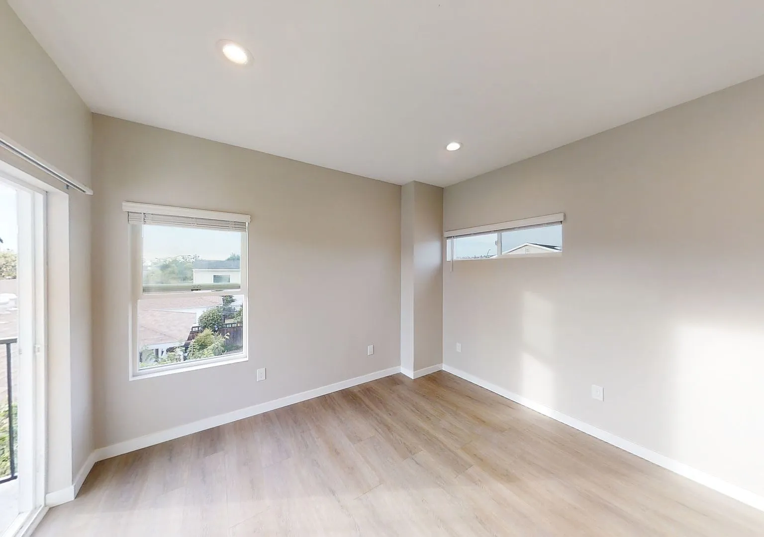 4BD/2BA on the Corner of Catoctin and Montezuma — Photo 3