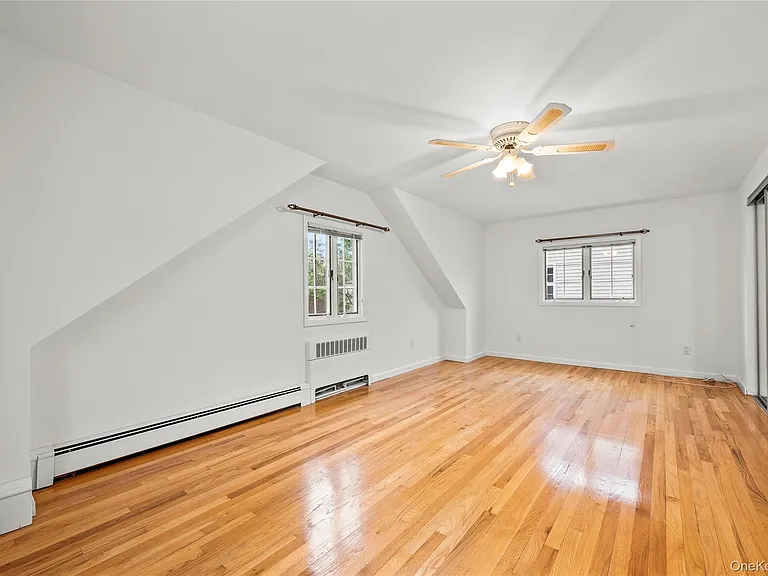 54 Edgewood Rd — Photo 16