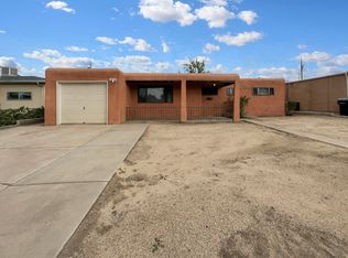 5925 Candelaria Rd NE, Albuquerque, NM 87110
