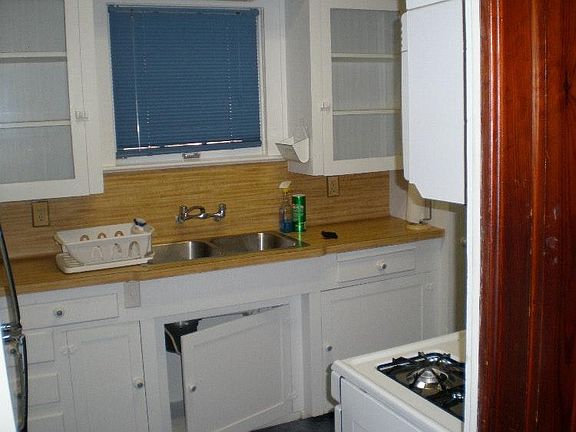 2nd image of 2508 White Oak Dr #Duplex