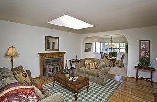 1st image of 290 Fernwood Dr