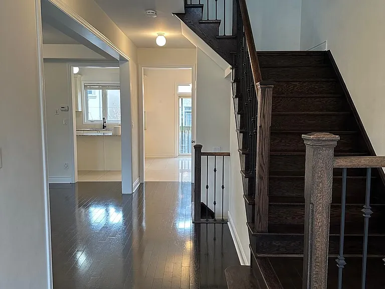959 Ernest Cousins Cir — Photo 4
