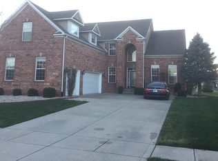 1346 Tuscany Dr, Greenwood, IN 46143