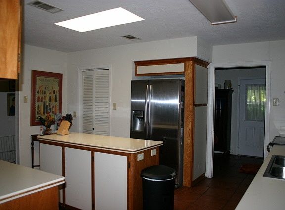 3rd image of 1007 Creek Bend Dr