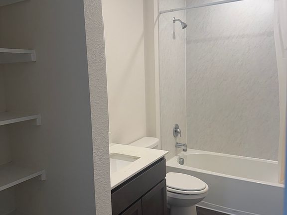 3rd image of 711 Cistern Way