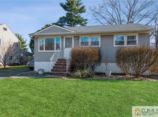 34 Philo Blvd, Edison, NJ 08837