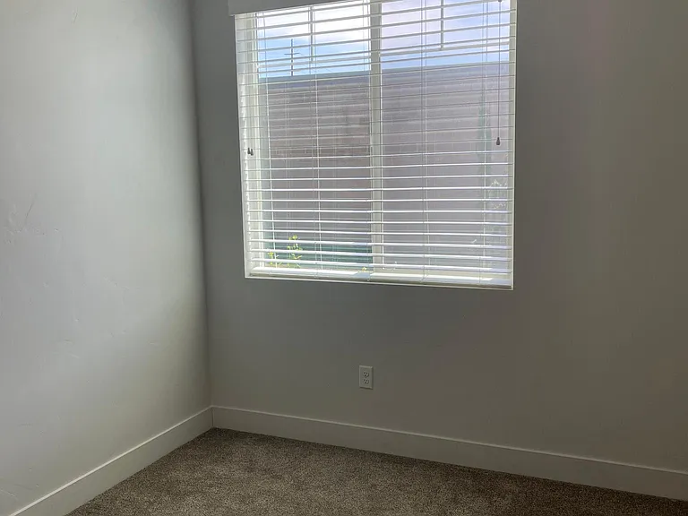 1070 E Riches Ave #15 — Photo 16