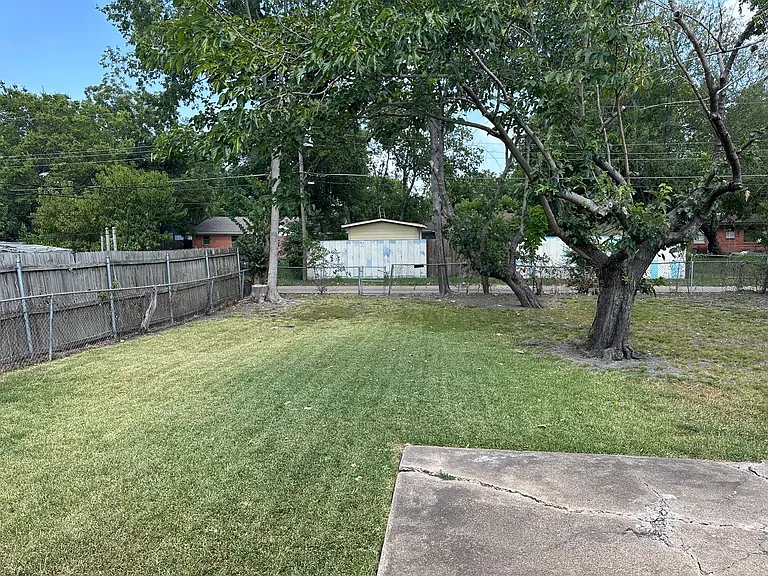3018 Gardenia Dr — Photo 15