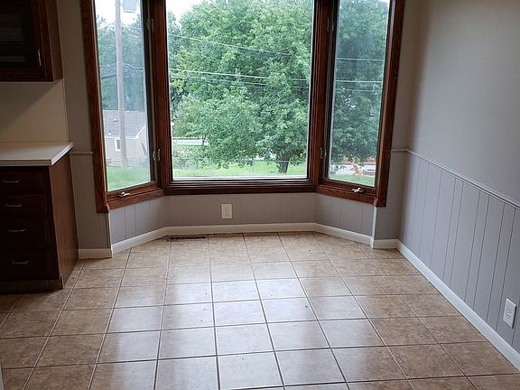 4th image of 4623 N 94th St