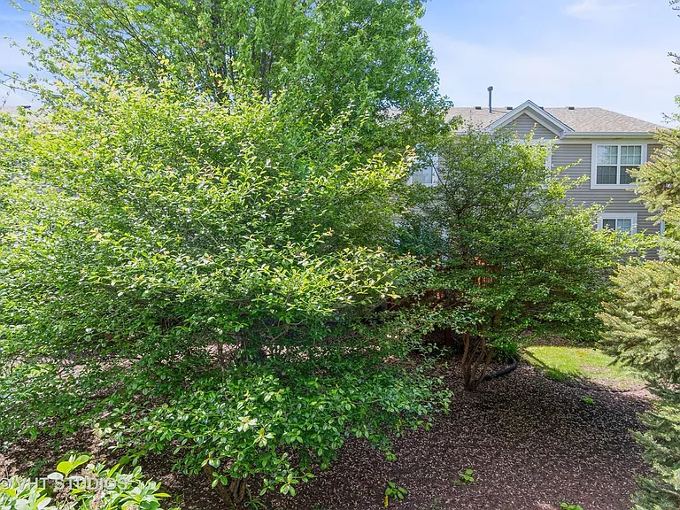 2276 Hudson Cir — Photo 16