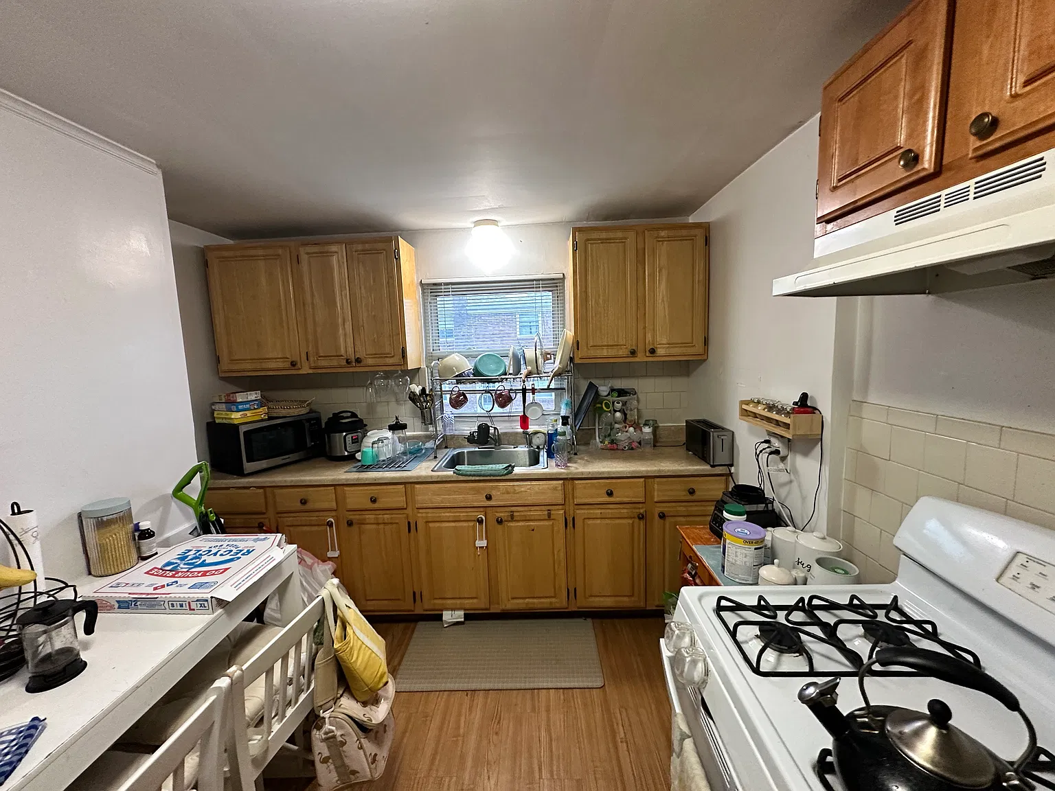 2 bed, 9999 sqft, $2,450 — Photo 4