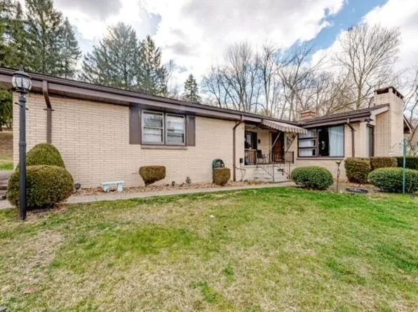 401 W 6th Ave, Derry, PA 15627