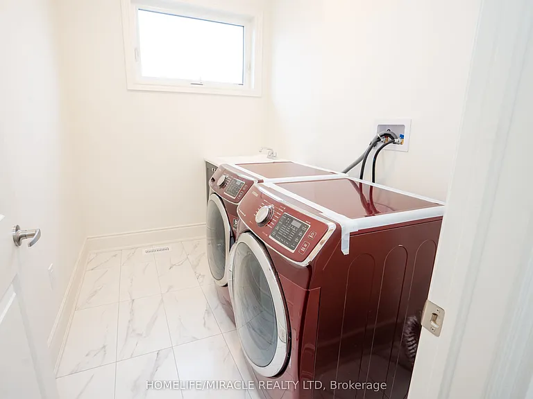 93 Bluebird Blvd — Photo 47