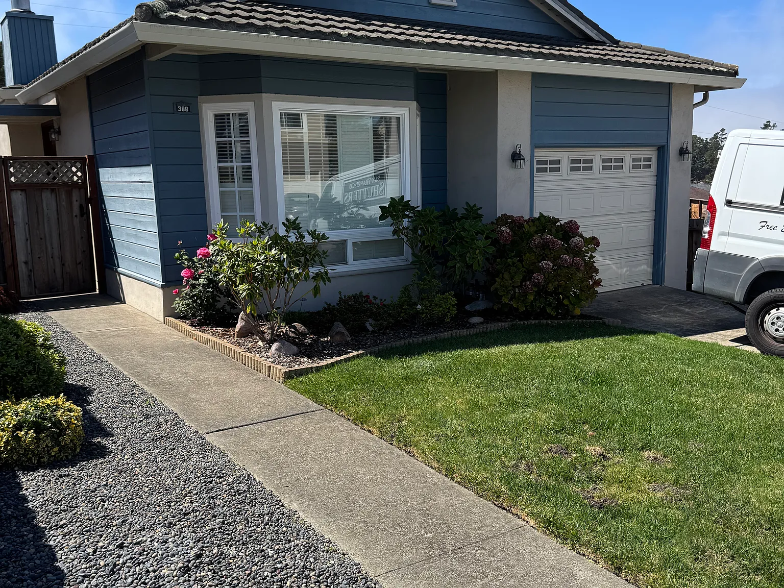 3 bed, 1310 sqft, $5,350 — Photo 1