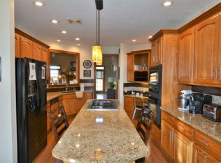 1831 S Meadow Dr, Warsaw, IN 46580