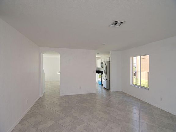 4th image of 5547 43rd Ct