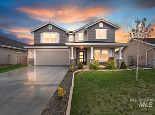 3074 N Greengate Way, Star, ID 83669