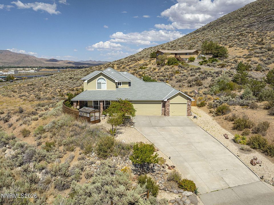 1st image of 2065 Gentry Ln