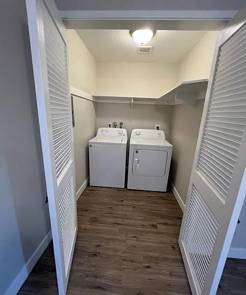 84 Kingswood Dr #6 — Photo 5