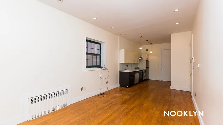 Rented by Nooklyn NYC LLC | media 13
