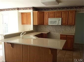 3rd image of 5421 Hoffman Dr S