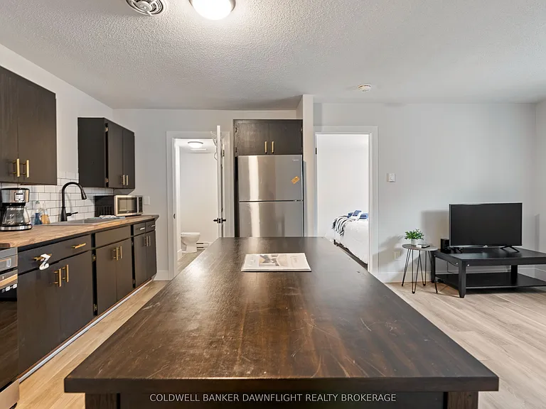 383 Main St S #4 — Photo 3