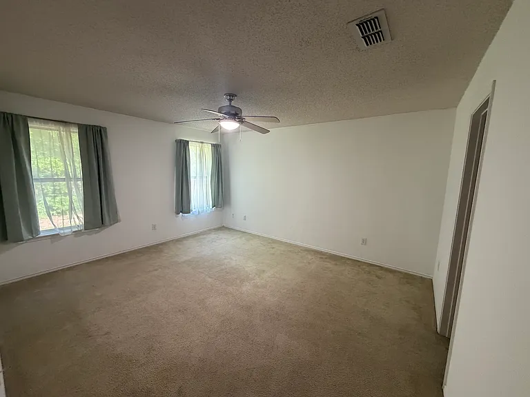 2521 Ensenada Ln — Photo 14